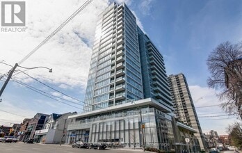 Building Photo - 170 Avenue Rd