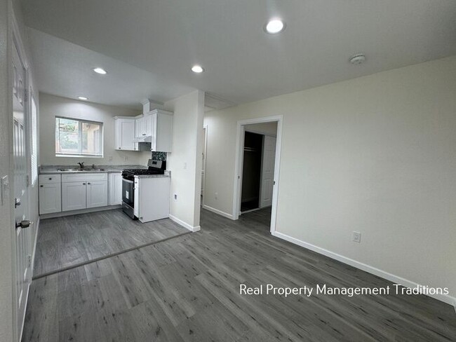 Building Photo - New build - 1 bedroom / 1 bathroom duplex ...