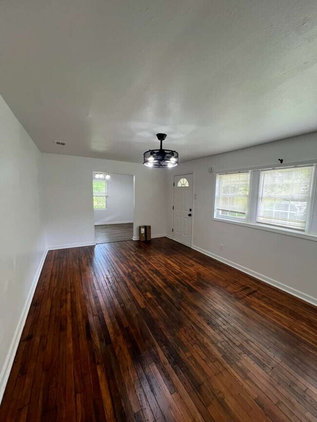 Foto del edificio - 3132 Knoxville Hwy