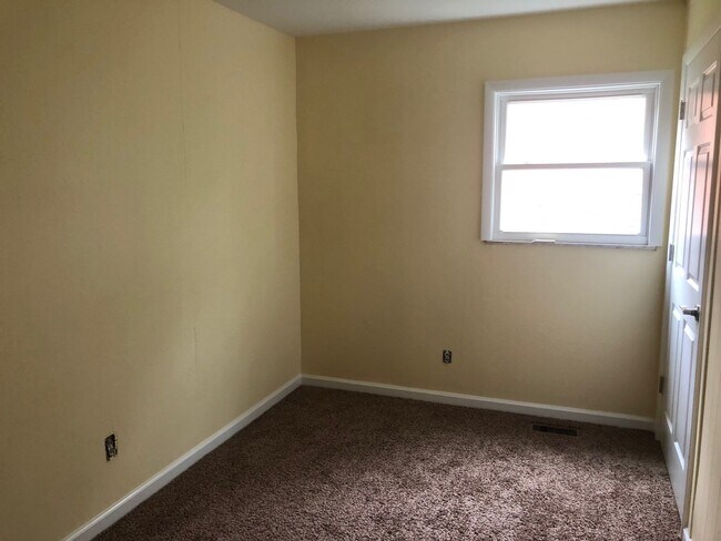 Foto del edificio - 1207 Maplepark Dr