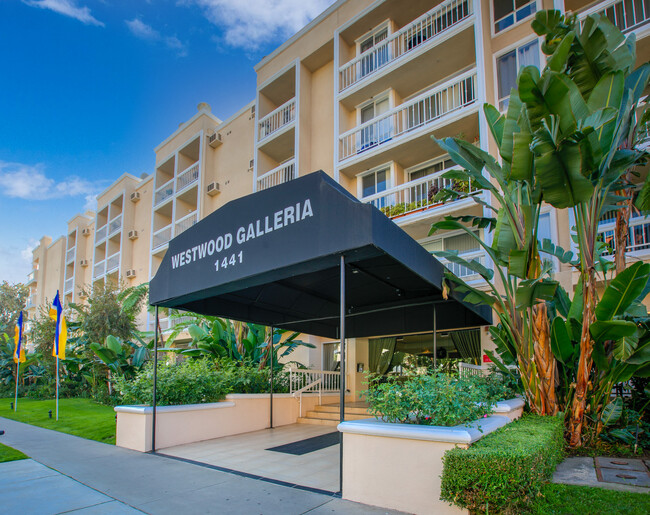 Foto del edificio - Westwood Village Galleria