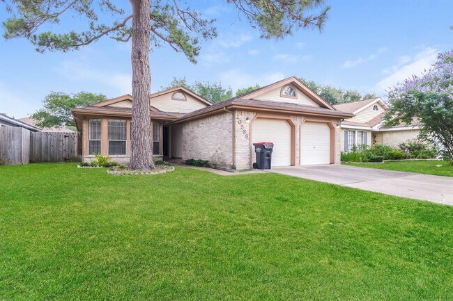 Building Photo - 10538 Waving Fields Dr