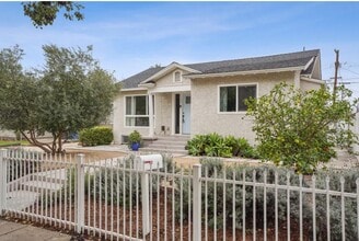 Building Photo - 1133 W 78th St