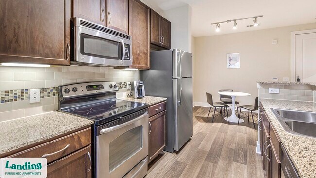 Foto del edificio - 7373 Valley View Ln