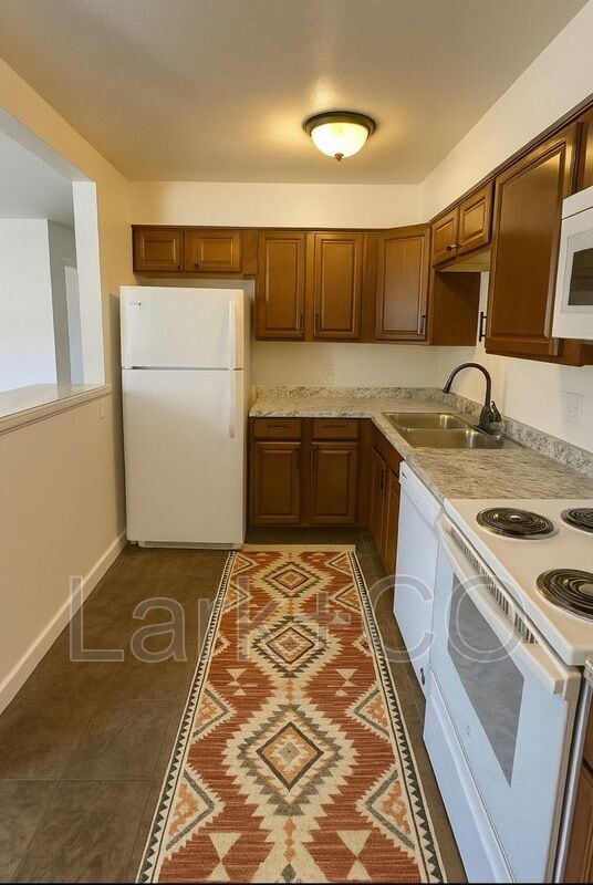 Building Photo - 3014 Mallard Dr