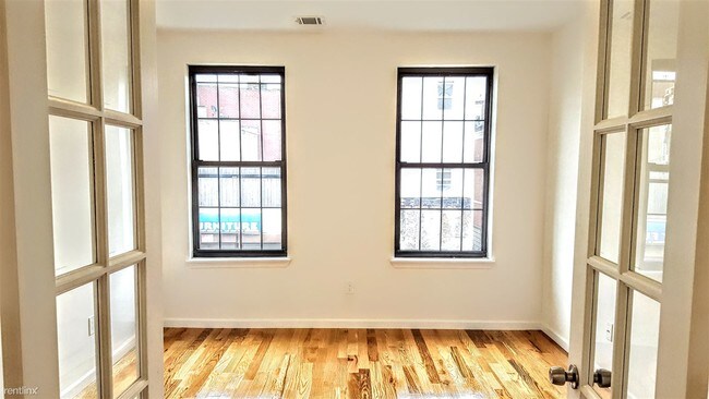 Building Photo - 39 Schaefer St