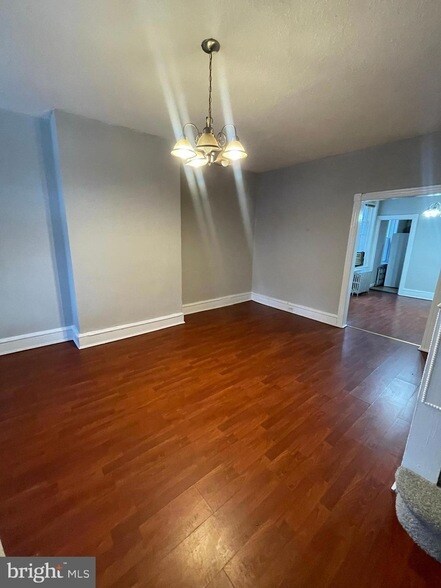 Foto del edificio - 131 Hansberry St