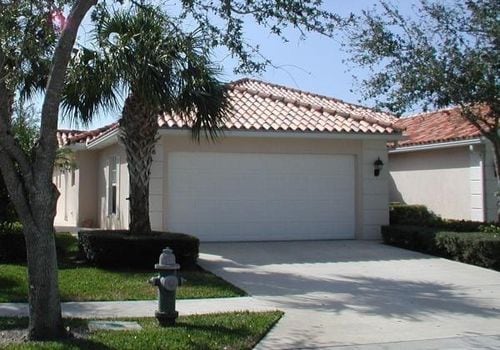 Primary Photo - 7924 Olympia Dr