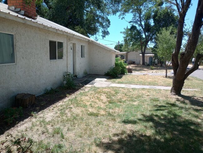 Building Photo - 9360 Shaffer Rd