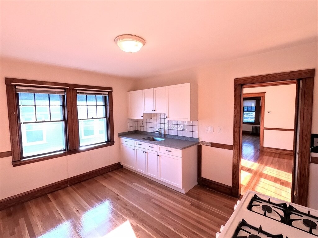 Primary Photo - 26 Guernsey St