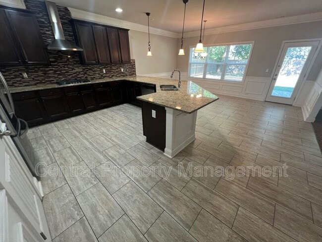 Building Photo - 207 Peters Glenn Ct