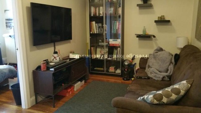 Foto del edificio - 110 Brainerd Rd