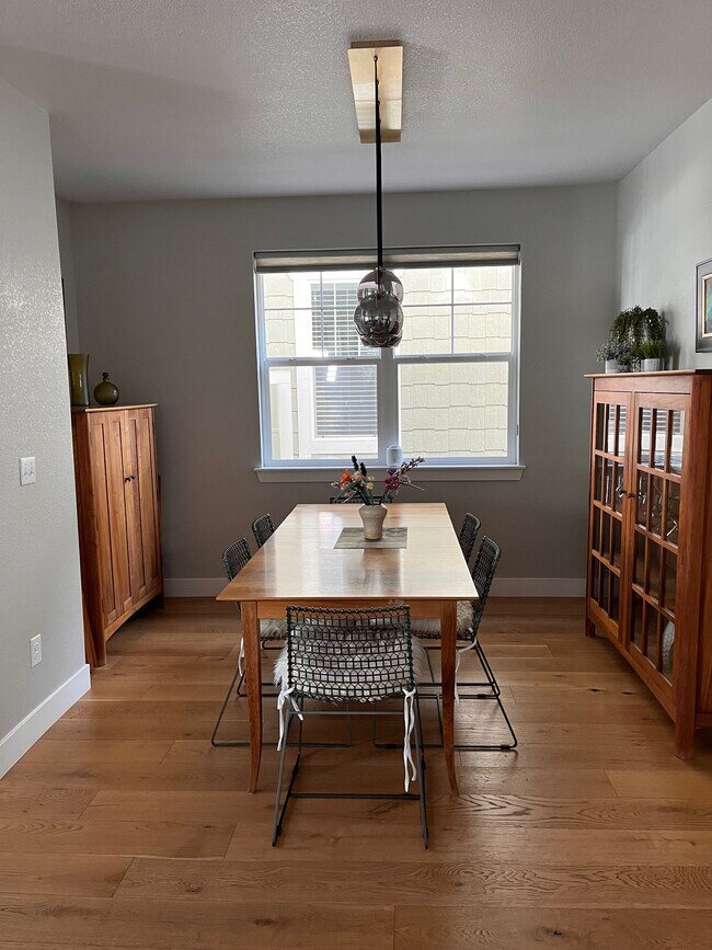 Foto del edificio - 13743 Raritan Ln