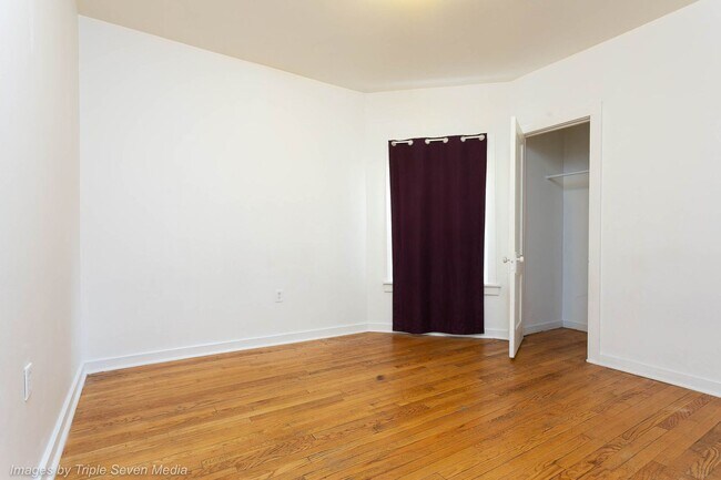 Building Photo - 4015 W Lexington St