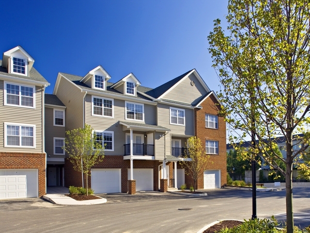 Foto principal - Huntington Townhomes