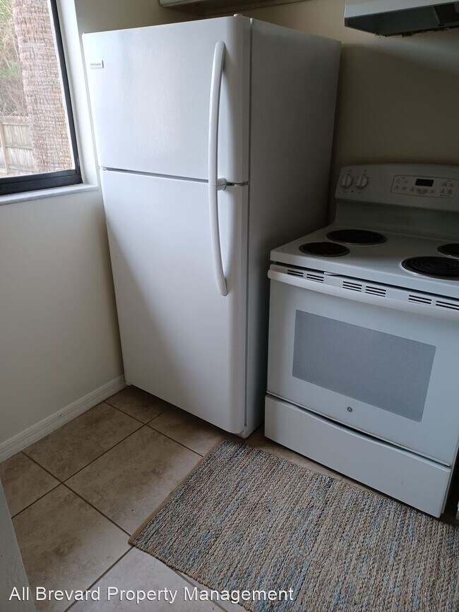 Building Photo - 2 br, 2 bath House - 1400 Baytree Dr NE #101