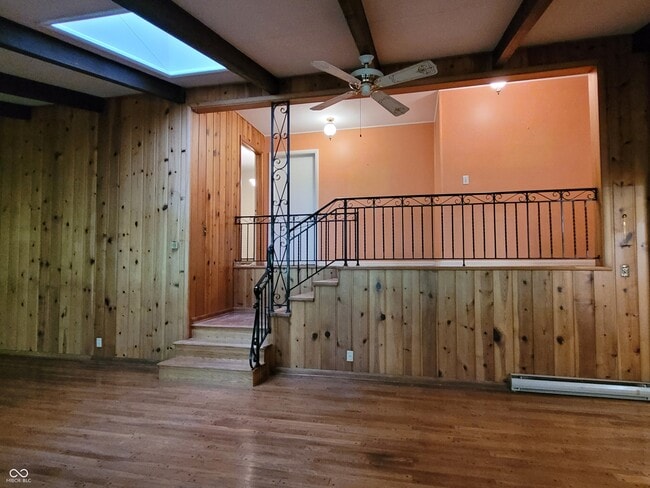 Building Photo - 368 Town Hill Rd W