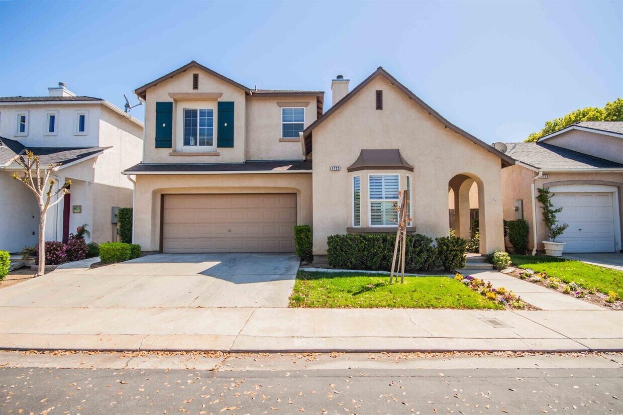 1723 N Mont Blanc Ln, Clovis, CA 93619 House Rental in Clovis, CA