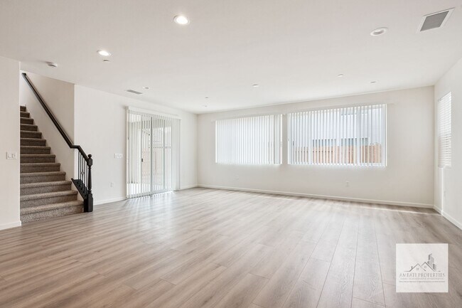 Building Photo - Brand New 4 Bedroom 2 and half Bath Home I...
