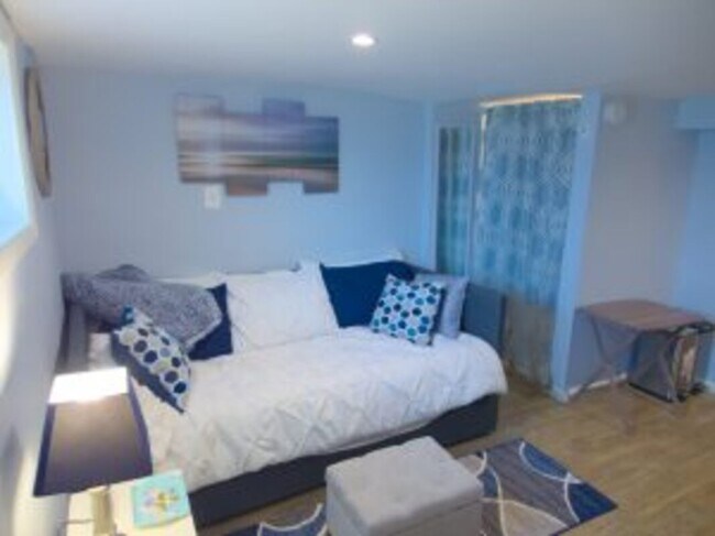 Foto del edificio - 1831 Oxford Ave SW