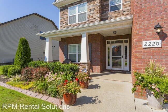 Building Photo - 4 br, 3 bath House - 2220 Burnside Drive