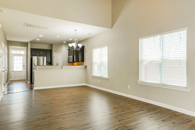 Foto del edificio - 636 Smith Ridge Way