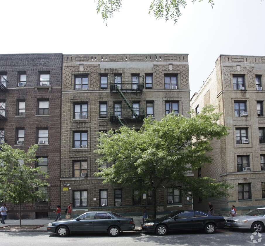 Building photo - exterior view - 246-248 Wadsworth Ave
