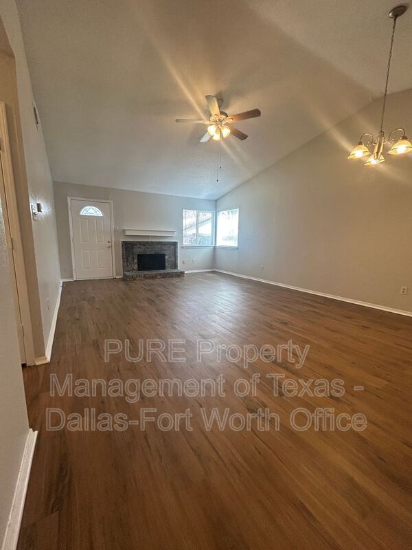 Foto del edificio - 116 Windmill Ridge Dr