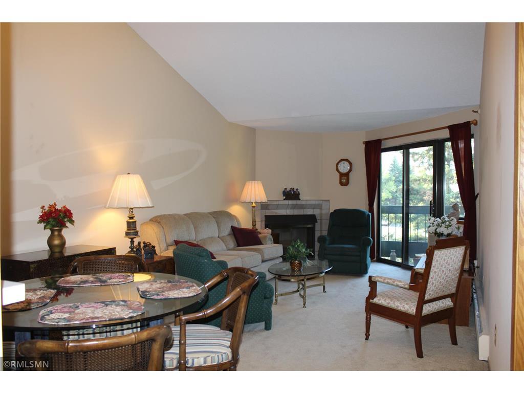 Primary Photo - 7601 Edinborough Way