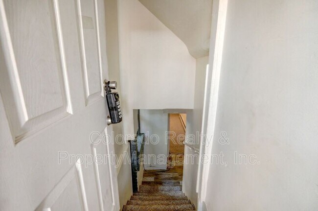 Foto del edificio - 1025 N Clarkson St