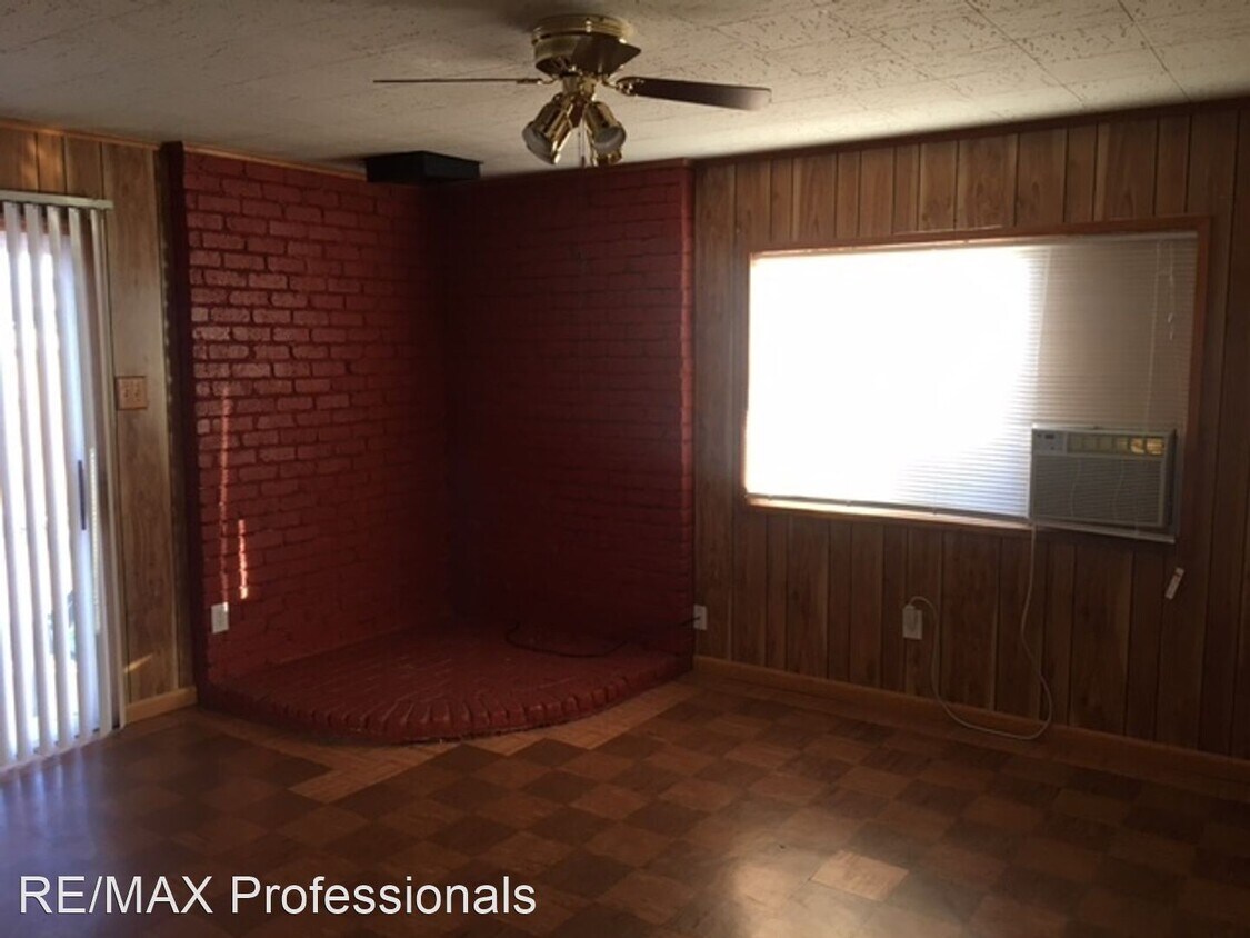 Primary Photo - 3 br, 2 bath House - 960 CAPITOL HILL