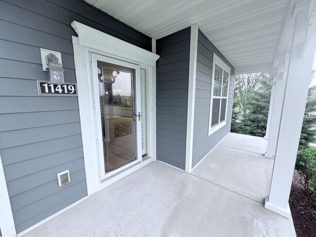 Foto del edificio - Gorgeous 3BR Home in the Coveted Dancing Waters Community of Woodbury!