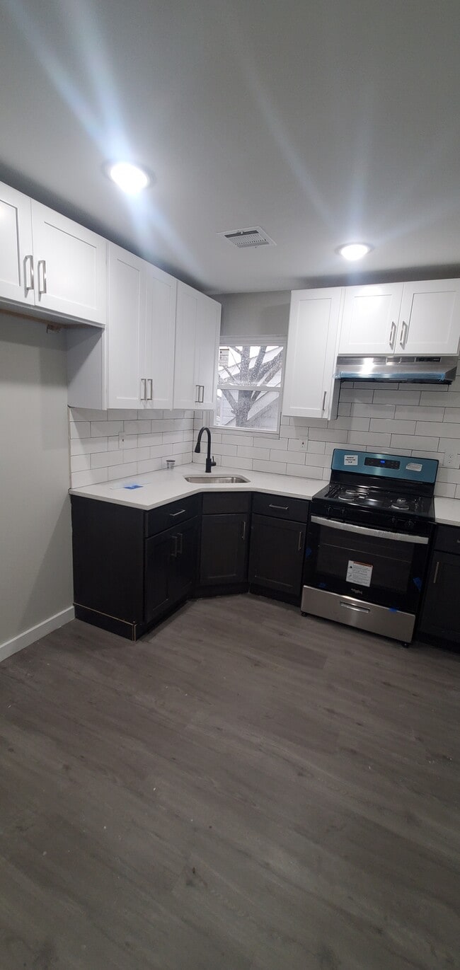 Imagen_2821 - 1075 Sanford Ave