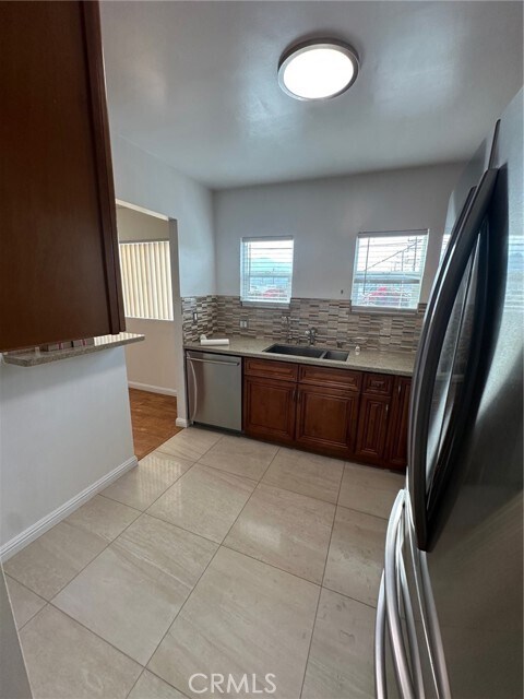 Foto del edificio - 663 Ivy St