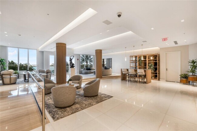 Foto del edificio - 888 Brickell Key Dr