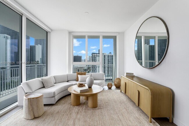 Foto del edificio - 2000 Biscayne Blvd