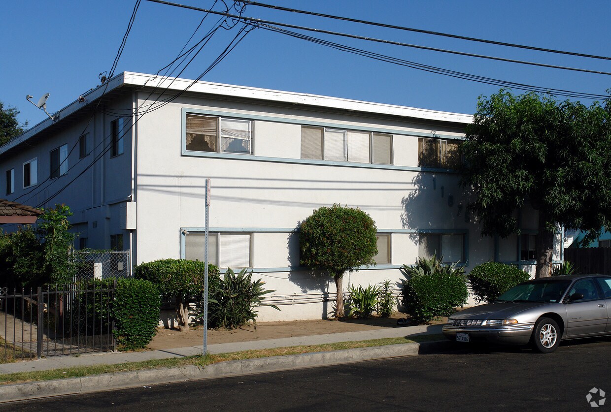 Foto del edificio - 11875 Manor Dr