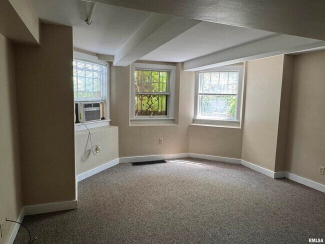 Foto del edificio - 2648 Ripley St