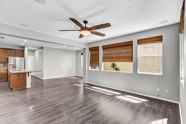 Building Photo - 2215 Antonio Dr
