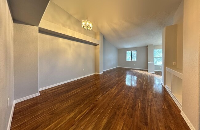 Foto del edificio - 2945 Grove Wood Blvd