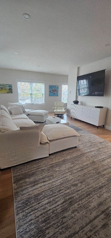 Building Photo - 17 Hadley Pl