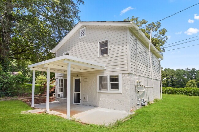 Building Photo - 6095 Mulberry Street Ext
