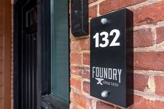 Building Photo - 235 Old South High St