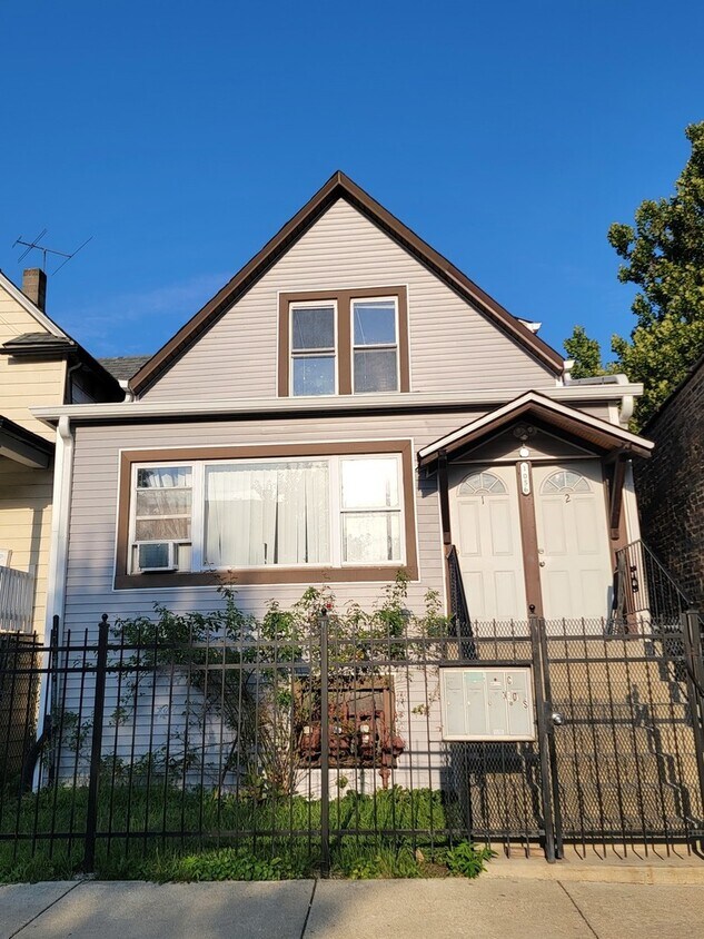Primary Photo - 1056 N Parkside Ave