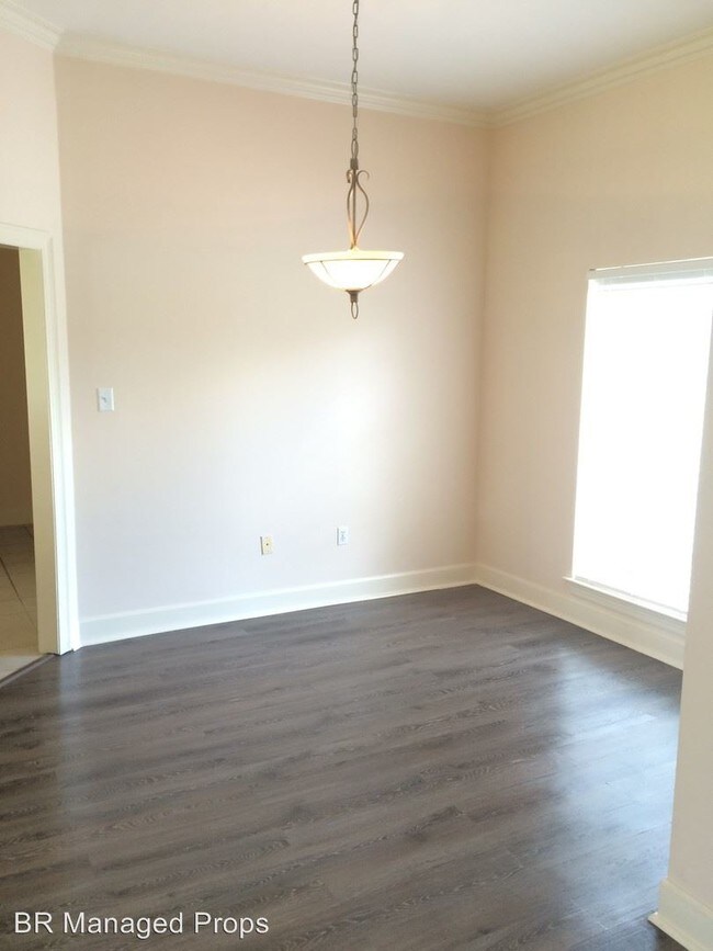 Building Photo - 3 br, 2 bath House - 10454 Springbrook Dr.