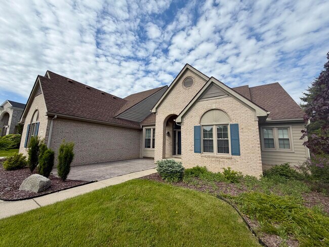 Foto del edificio - 6961 Suncrest Dr
