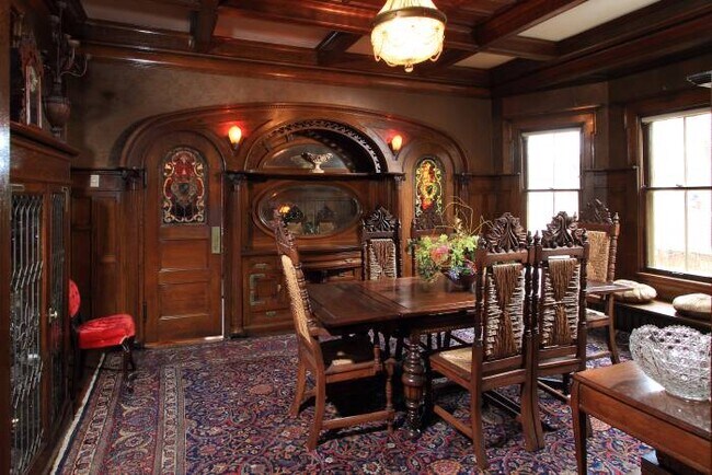Dining Room (2) - 2312 Pillsbury Ave S