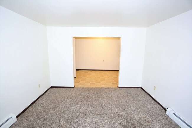 Building Photo - 716 S 25th St