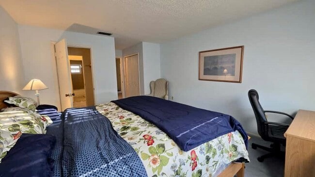 Photo - 701 Poinsettia Rd Apartment