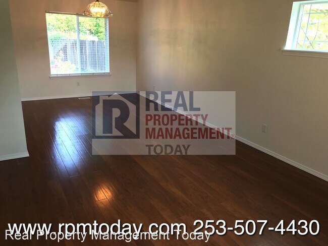Building Photo - 4 br, 2.5 bath House - 8925 179th St E
